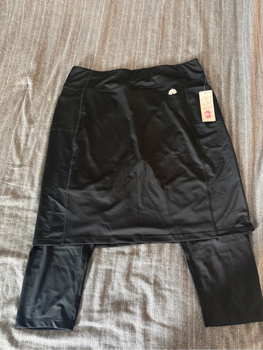 Black Athletic Skirt with Built-In pants - Women-SNOGA